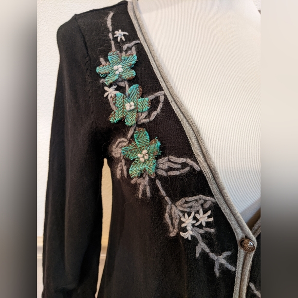 Boho Sweater - Picture 3 of 10